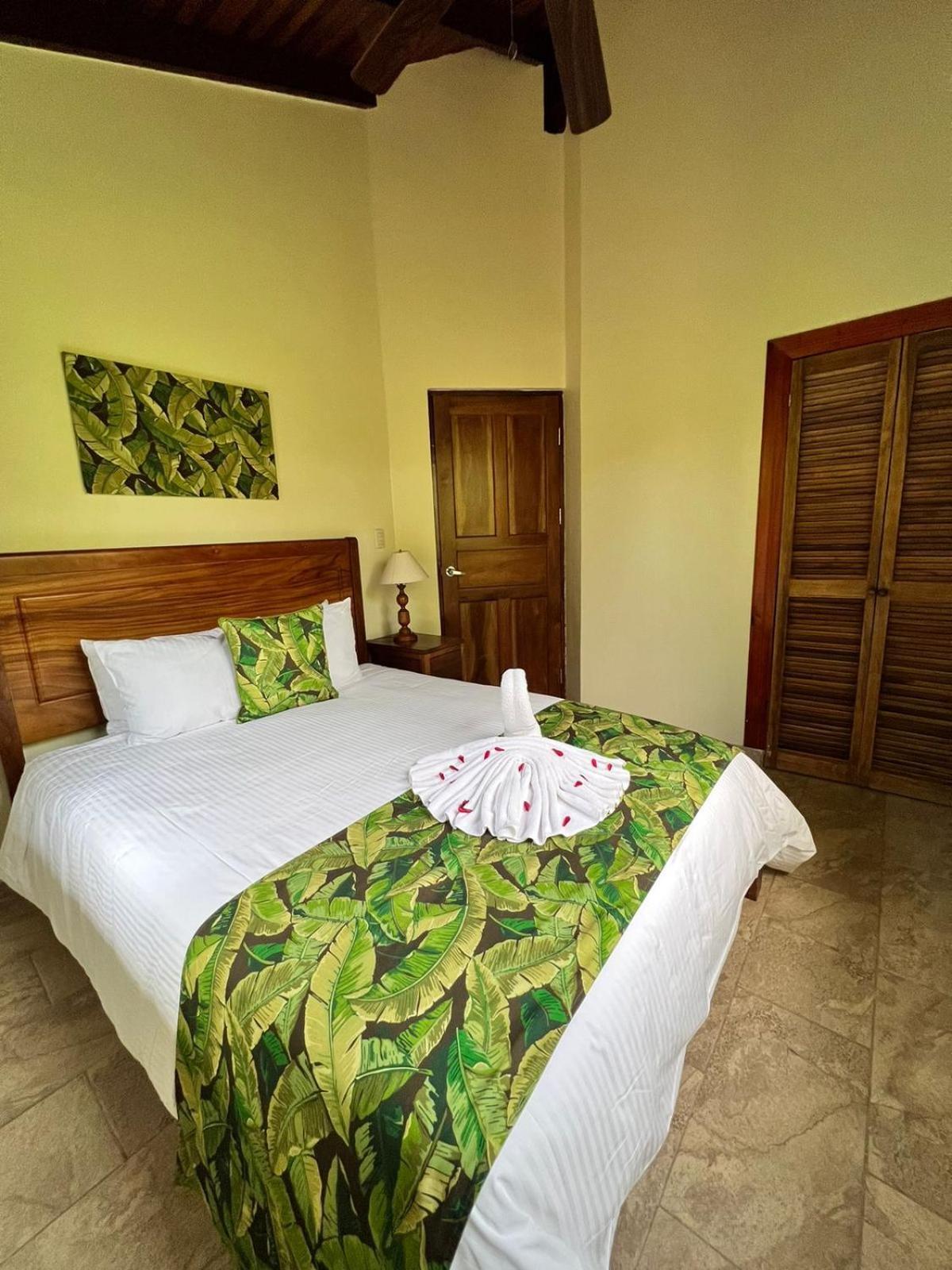 La Foresta Nature Resort Quepos Exterior photo